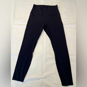 Lululemon Align 25” size 6 black leggings